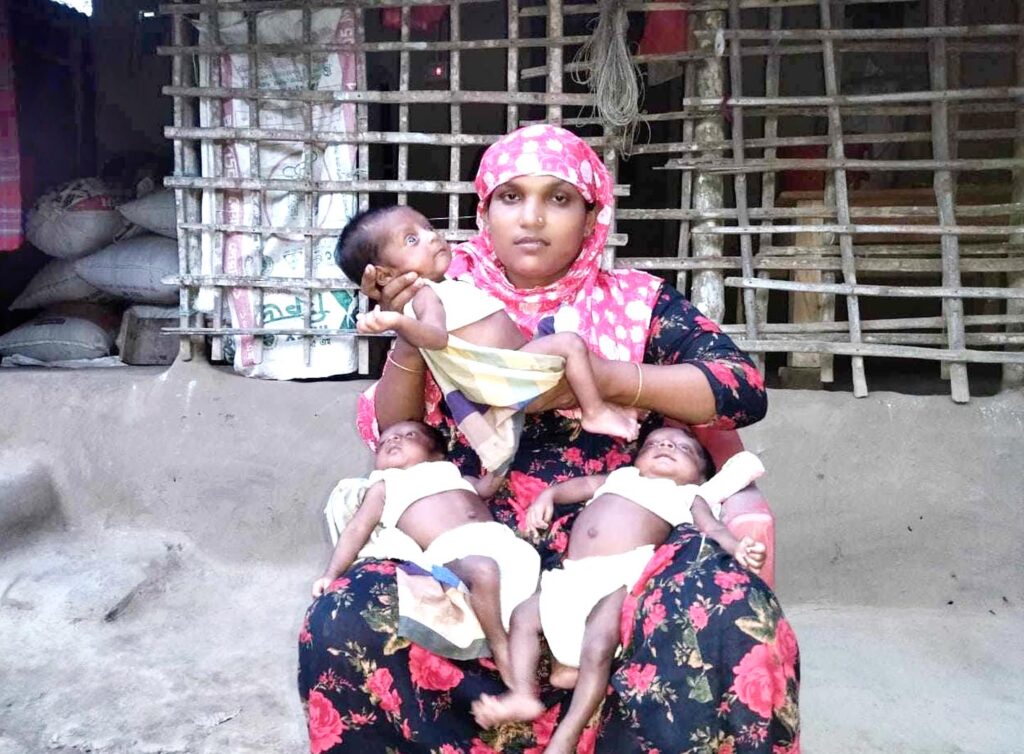 মনিরামপুরে গৃহবধুর যমজ তিন পুত্র সন্তানের জন্মলাভ! 7 1 21