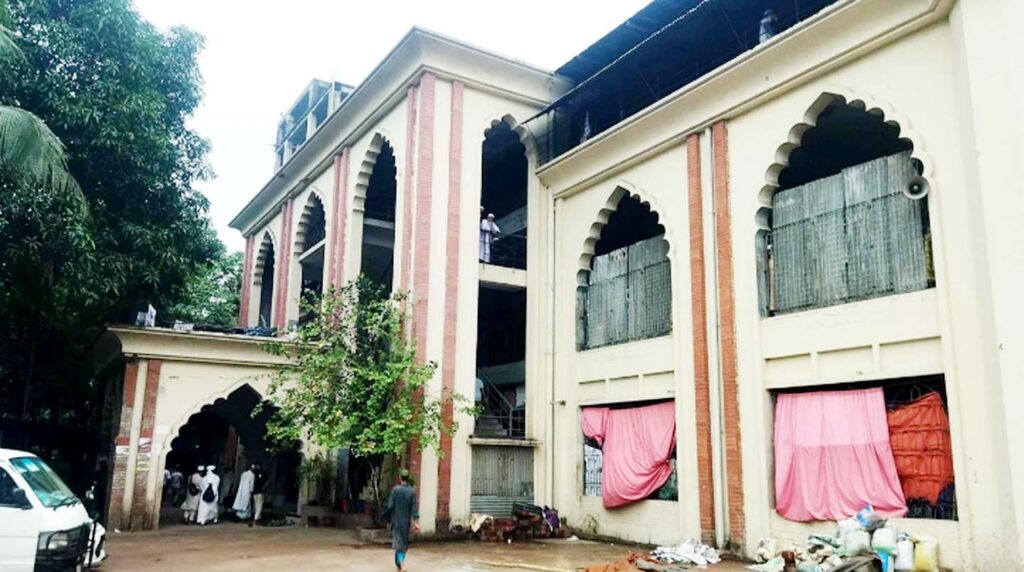 জবি শিক্ষার্থীদের আন্দোলনের দুর্গ যেন কাকরাইল মসজিদ 10 5 2