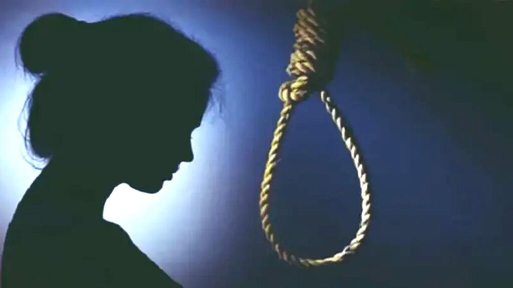 কপিলমুনিতে গৃহবধুর আত্মহত্যা 10 7 14