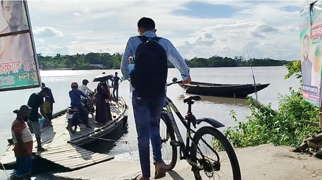তেরখাদার মোকামপুর খেয়াঘাটে খাস আদায়ের টাকা হরিলুট! 3 11
