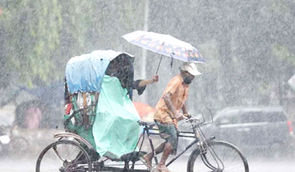 প্রশমিত হবে তাপপ্রবাহ, টানা ৫ দিন ভারি বৃষ্টির পূর্বাভাস 4 17 3