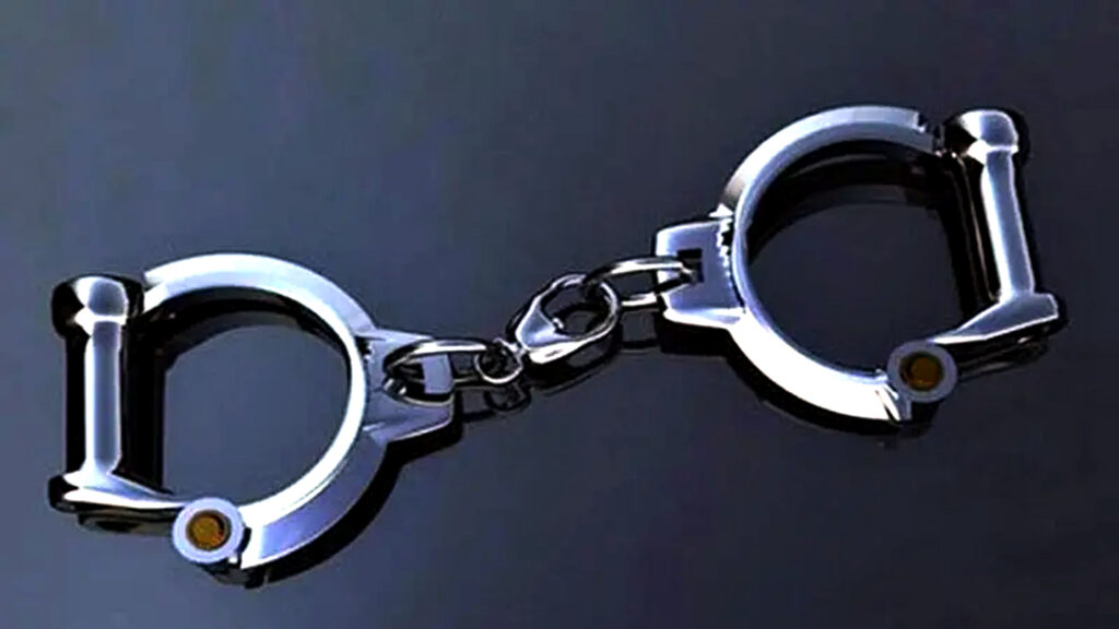 হবিগঞ্জে ২০ কেজি গাঁজাসহ গৃহবধূ আটক 8 3 21