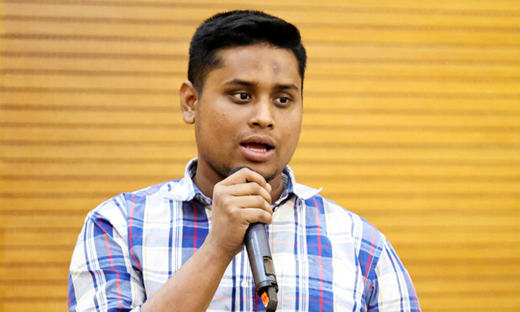 ‘দেশের মানুষ ২০০ টাকায় ভোট বিক্রি করে’: হাসনাত আব্দুল্লাহ 8 4 3