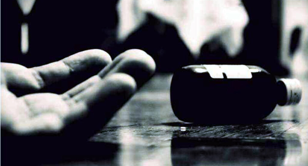 ঝিনাইদহে বিষপানে গ্রাম পুলিশের আত্মহত্যা 9 6 11