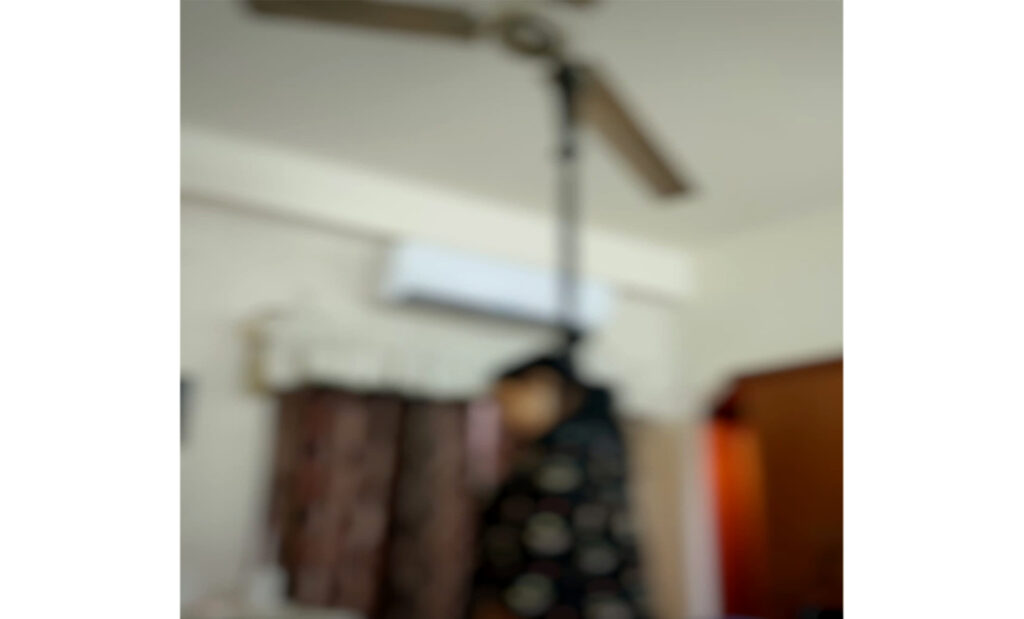 খুলনার হোটেল থেকে গৃহপরিচারিকার ঝুলন্ত মরদেহ উদ্ধার 2 9 3